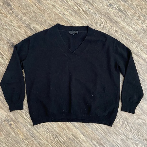 Nili Lotan Merle Black Cashmere V Neck Sweater XS - Picture 2 of 5